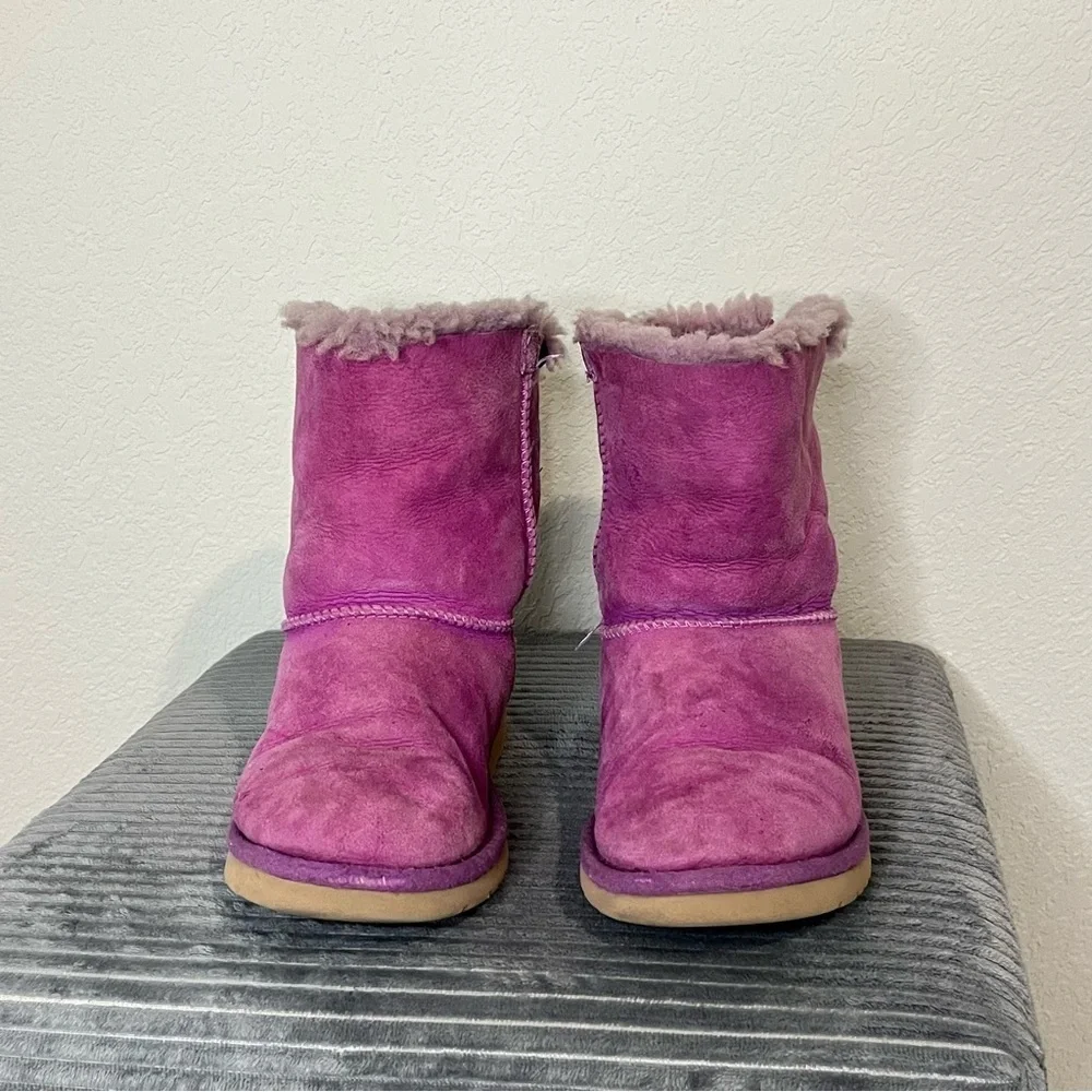 UGG Australia Bailey Bow Boots Violet Purple Size 3